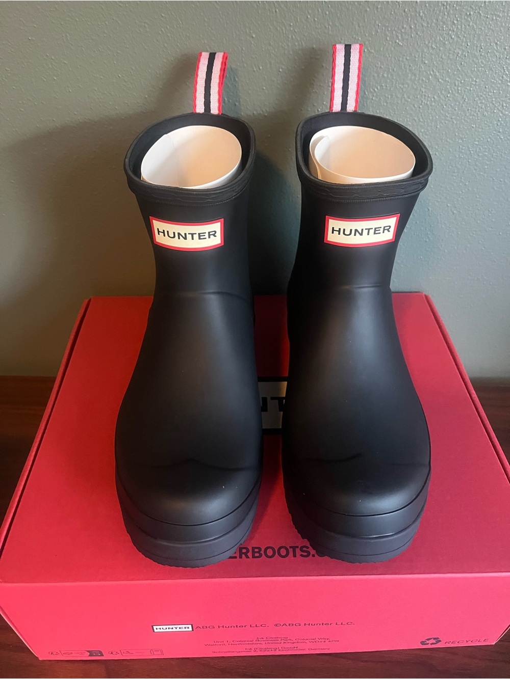 Hunter Play Short Waterproof Rain Boots Black Women’s 7 New in Box - Picture 2 of 5